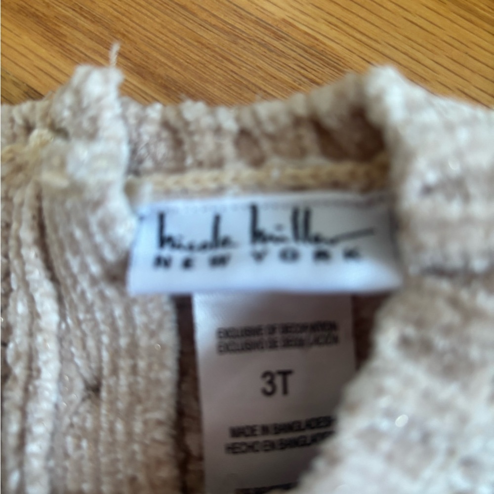 Nicole Miller Cream and Black Kids Matching Set - Picture 2 of 4